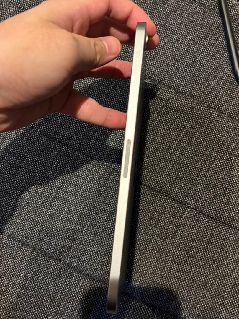 iPad mini 7 第7世代ペン付128GBWi-Fiモデル　スペースブラッ