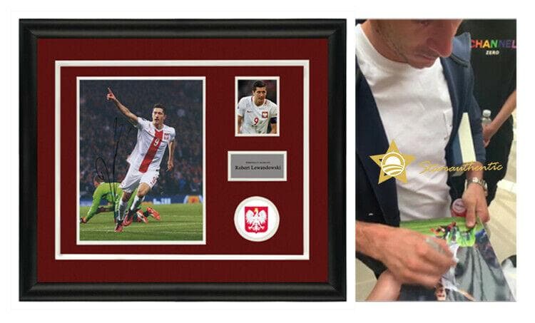 直筆サイン入り写真 ロベルト・レヴァンドフスキ サッカーポーランド SA鑑定済