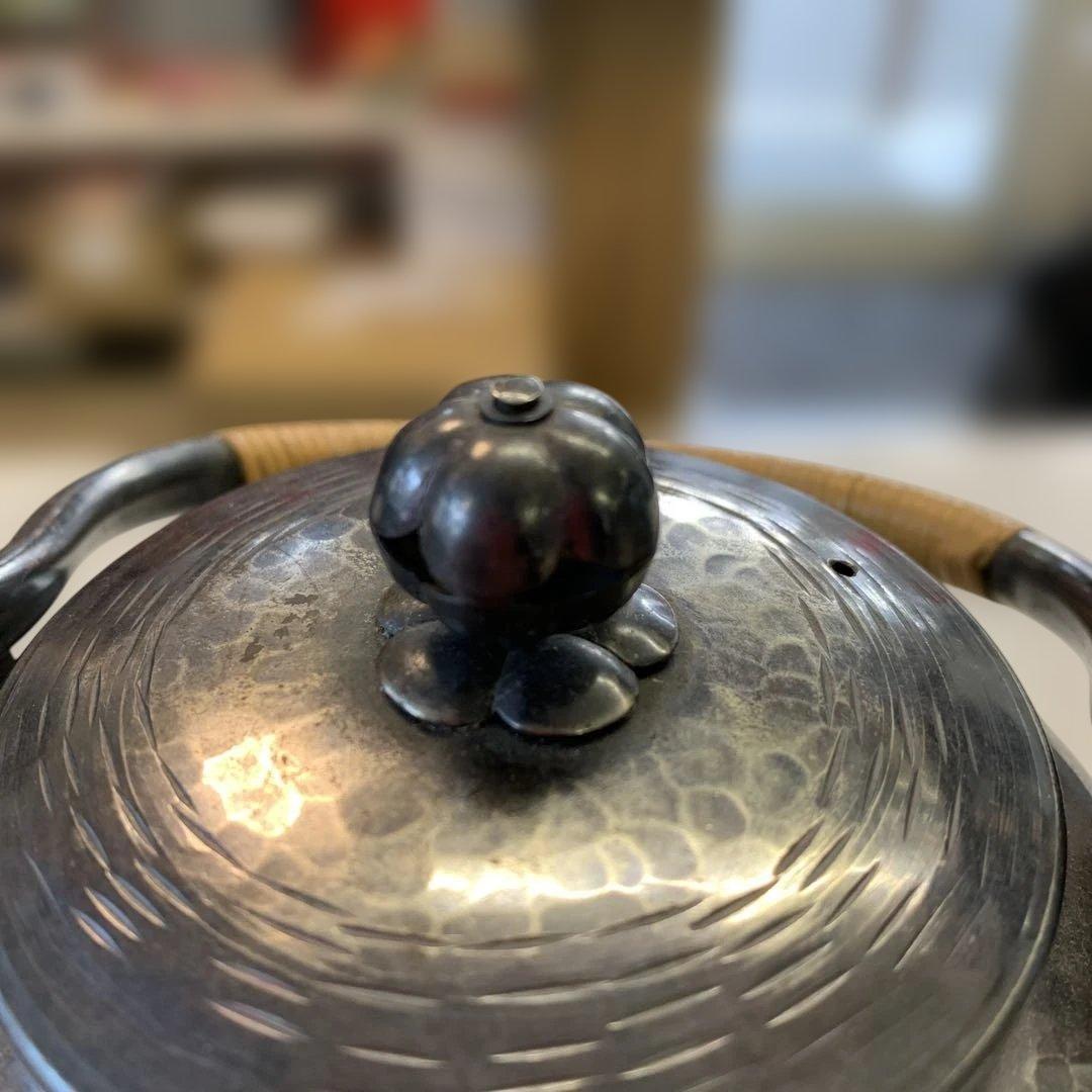 【yo-83】煎茶道具　鉄瓶　銀瓶　竹製ハンドル　昭和レトロ　銀製　急須　燻し銀