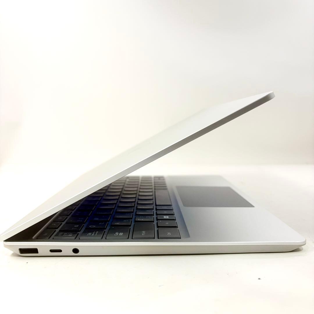 バッテリー良好！Surface Laptop Go2 上位モデル オフィス