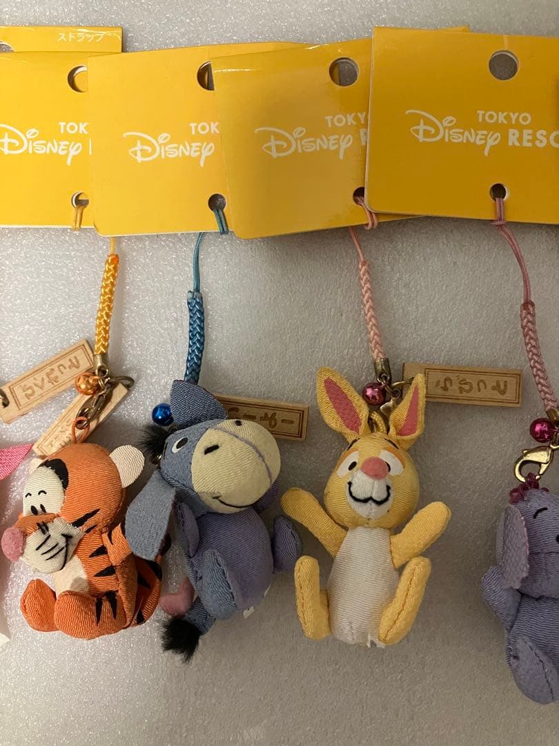 ディズニー　くまのプーさん　ちりめん　ストラップ　レア　廃盤品