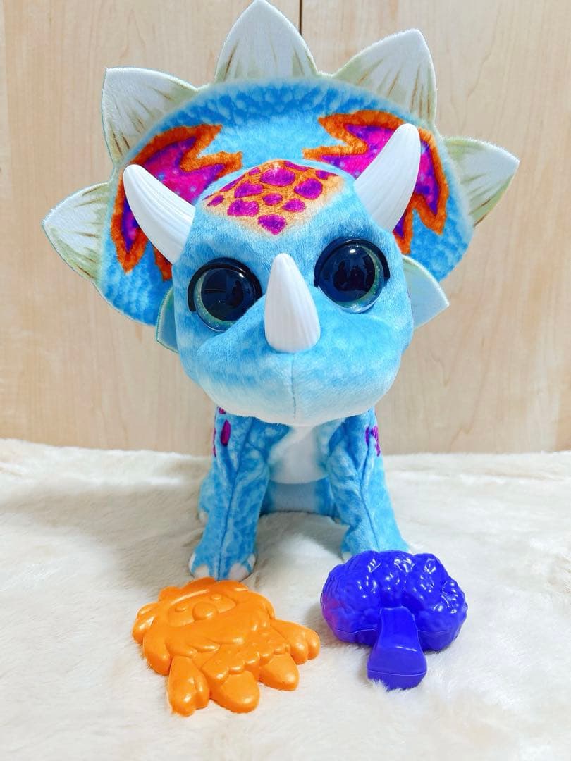 ファーリアル　トリケラトプス　人形　恐竜　FurReal ぬいぐるみ　レア