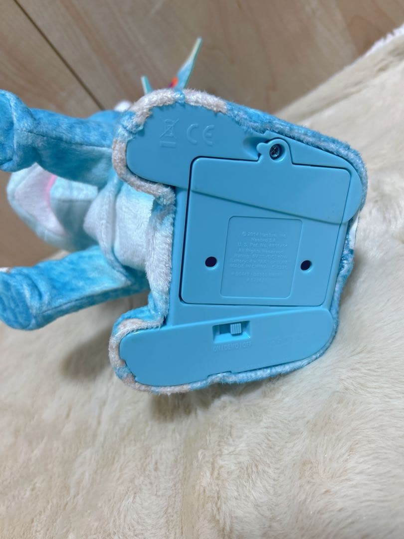 ファーリアル　トリケラトプス　人形　恐竜　FurReal ぬいぐるみ　レア