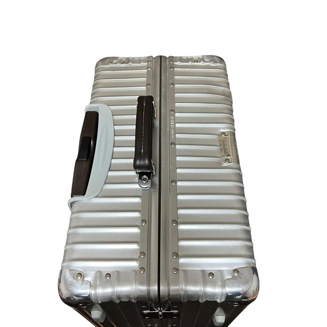 リモワ　クラシックフライト　キャリーケース　85L 4輪