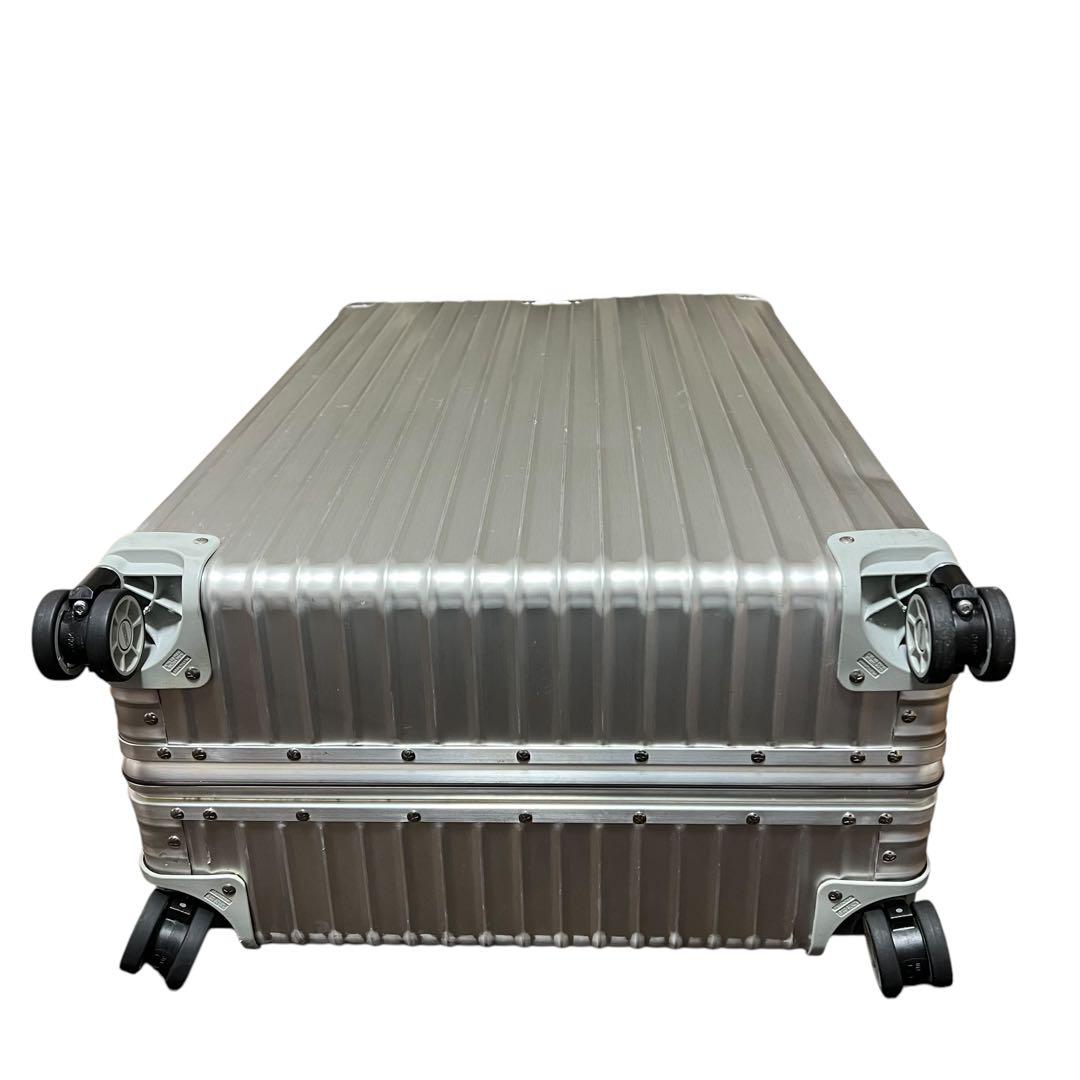 リモワ　クラシックフライト　キャリーケース　85L 4輪