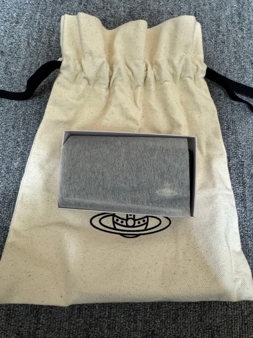 プロフィール Vivienne Westwood ブラックキーケース