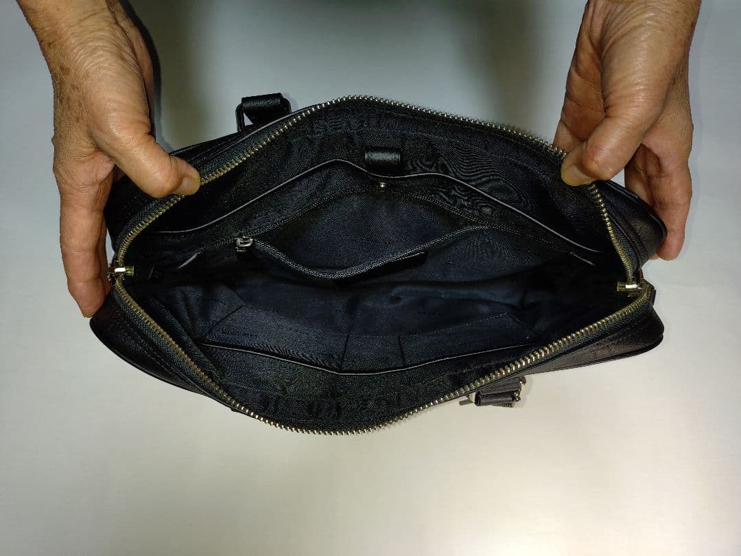 新品未使用コーチメンズビジネスバック