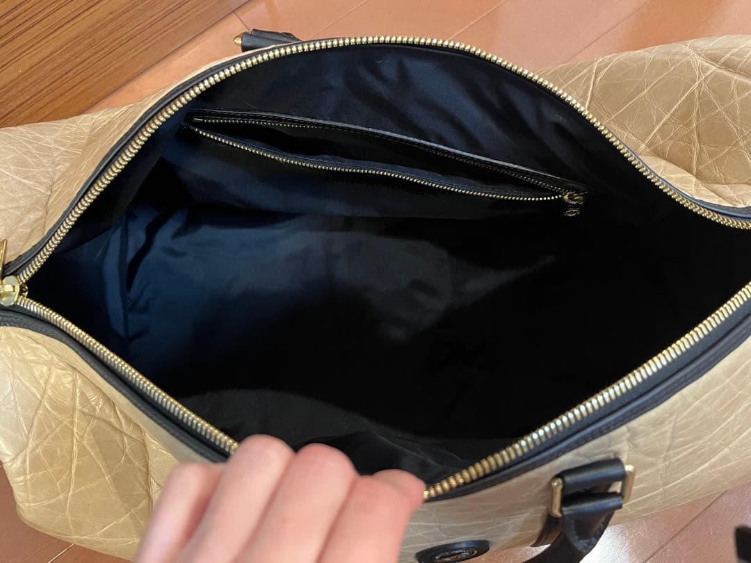 ハンティングワールド　ボストンバック　ゴールドロゴ