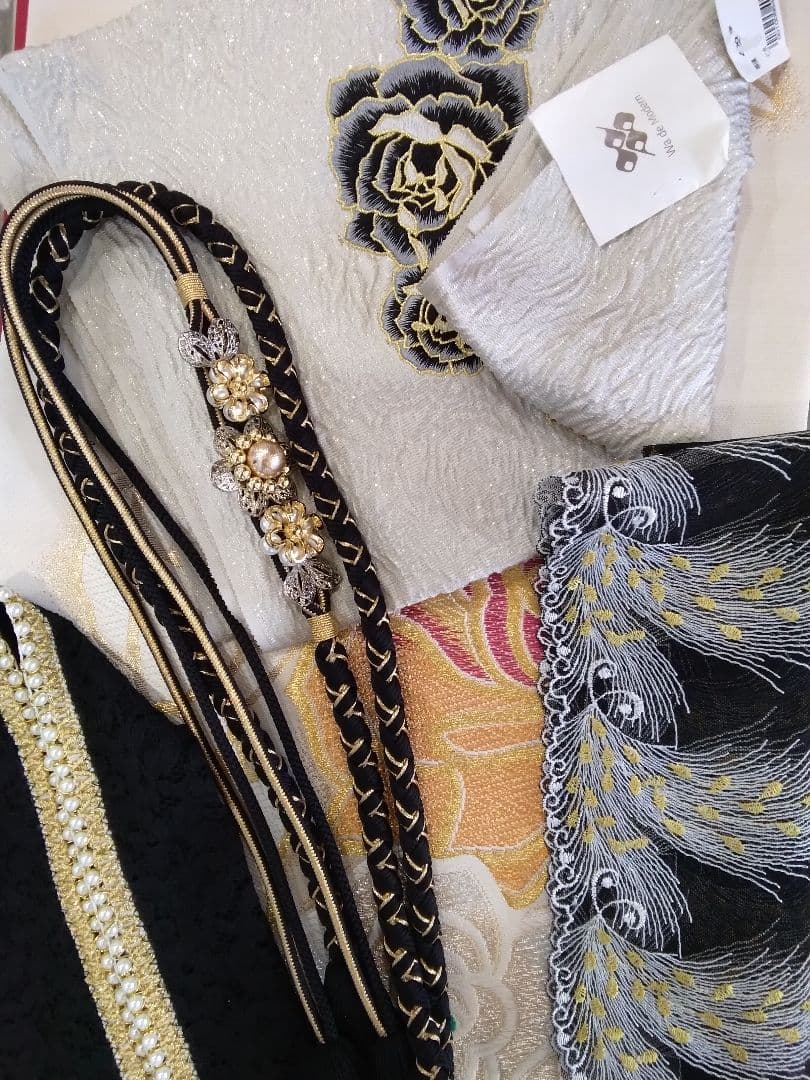 振袖フルセット、鈴乃屋振袖成人式、重ね衿帯揚げ帯締め、西陣袋帯、襦袢、ガード加工