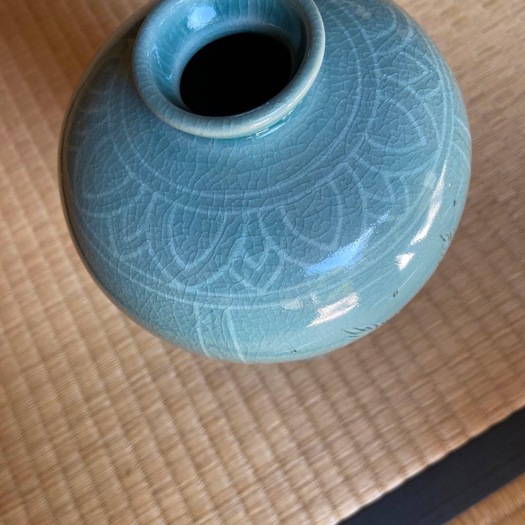 韓国の青磁の花瓶
