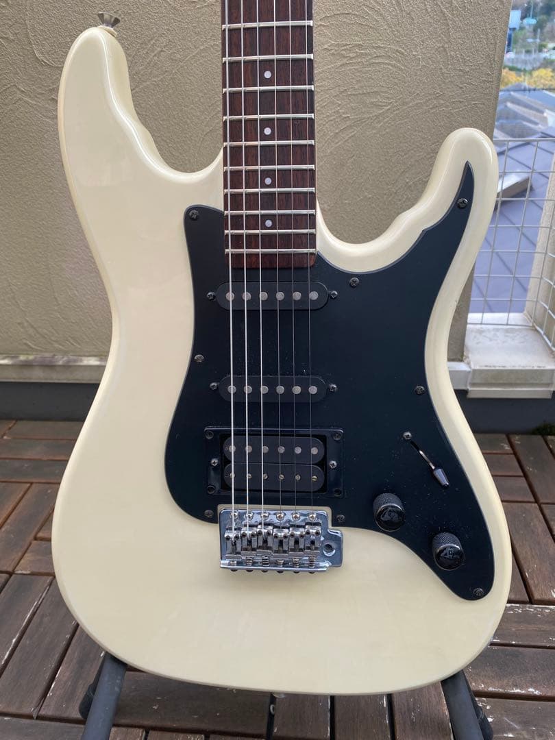 Aria Pro II Hellion series(ストラトタイプ　日本製)