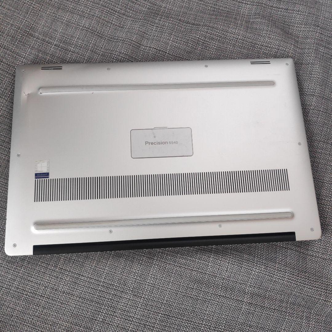 Windowsノート本体 Precision 5540 Corei7-9750H 32GB Quadro