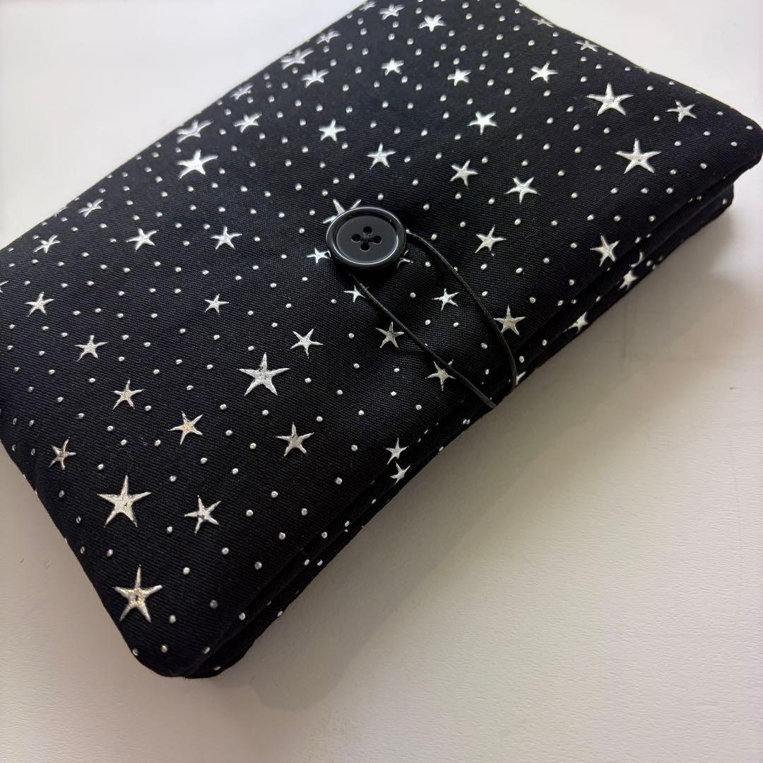 バインダーカバー　ブラック　星　A6 韓国　貯金