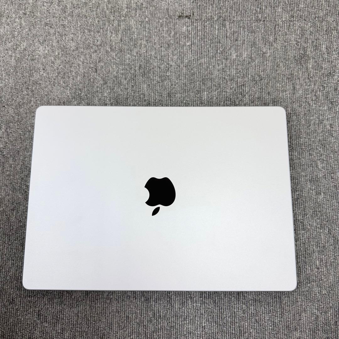 「ほぼ未使用」MacBook Pro M1 Pro 32GB / 512GB