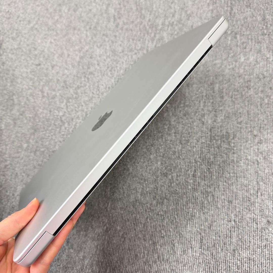 「ほぼ未使用」MacBook Pro M1 Pro 32GB / 512GB