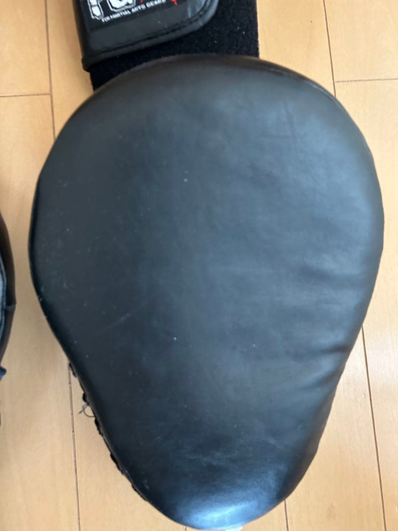 イサミ　キックボクシングセット　レガース　グローブ　プロテクター　ミット