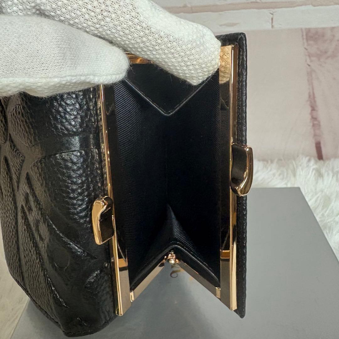 【希少•新品•未使用】Vivienne Westwood 三つ折り　黒　ブラック