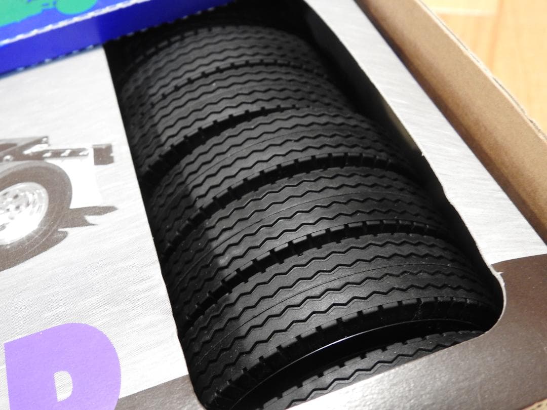 1/14RC トレーラーヘッド グローブライナー(タミヤ)