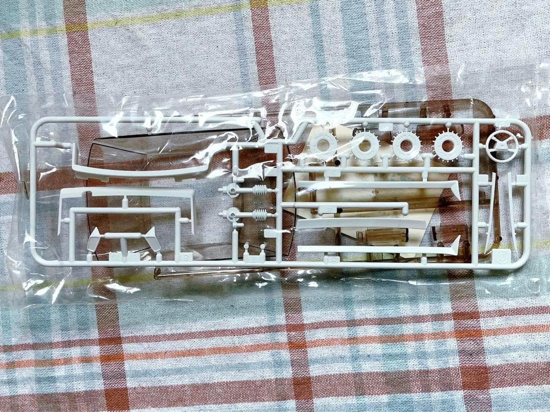 初版品 ヴィンテージ タミヤ 1/24 ソアラ・エアロスペシャル w/新品ボディ