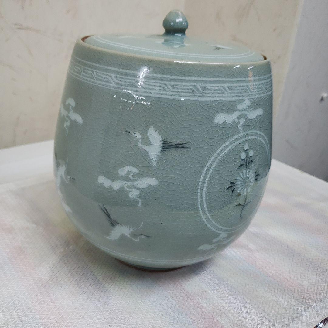 Ｂフライデー蔵出し特価青緑色 陶器 水差し 鶴模様高さ19cm直径15cm作家物