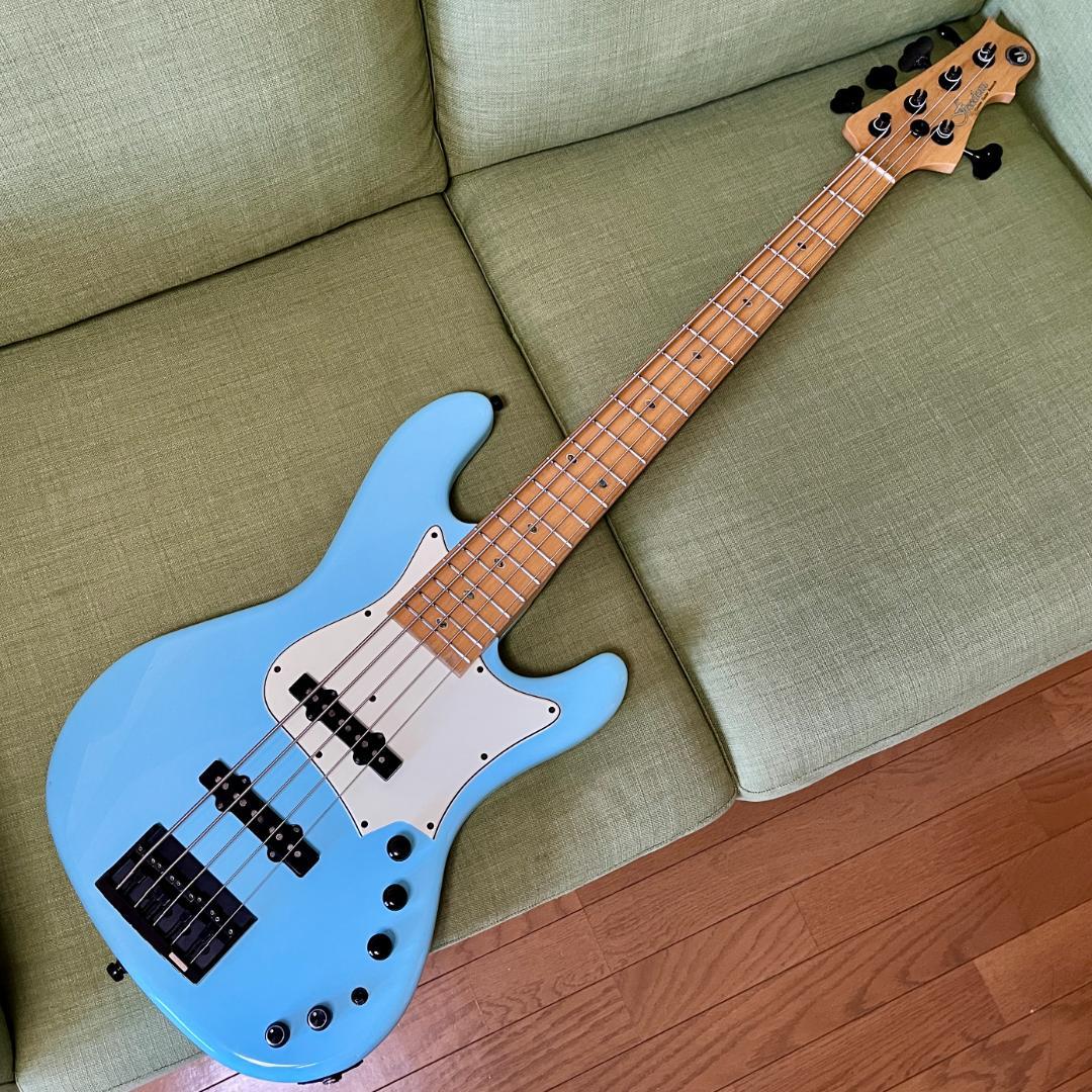 ベース Freedom Custom Guitar Research Rhino 5st