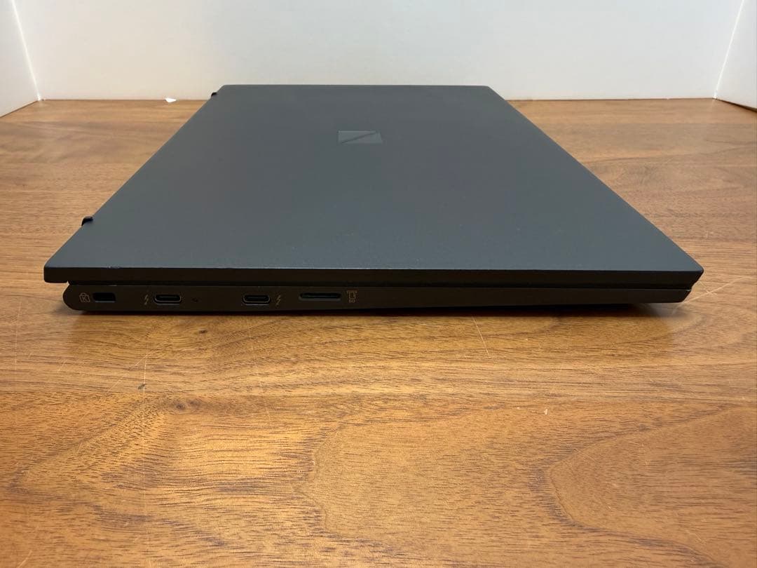 超軽量＆美品❗️ NEC NEXTREME Carbon PC-XC750DAB