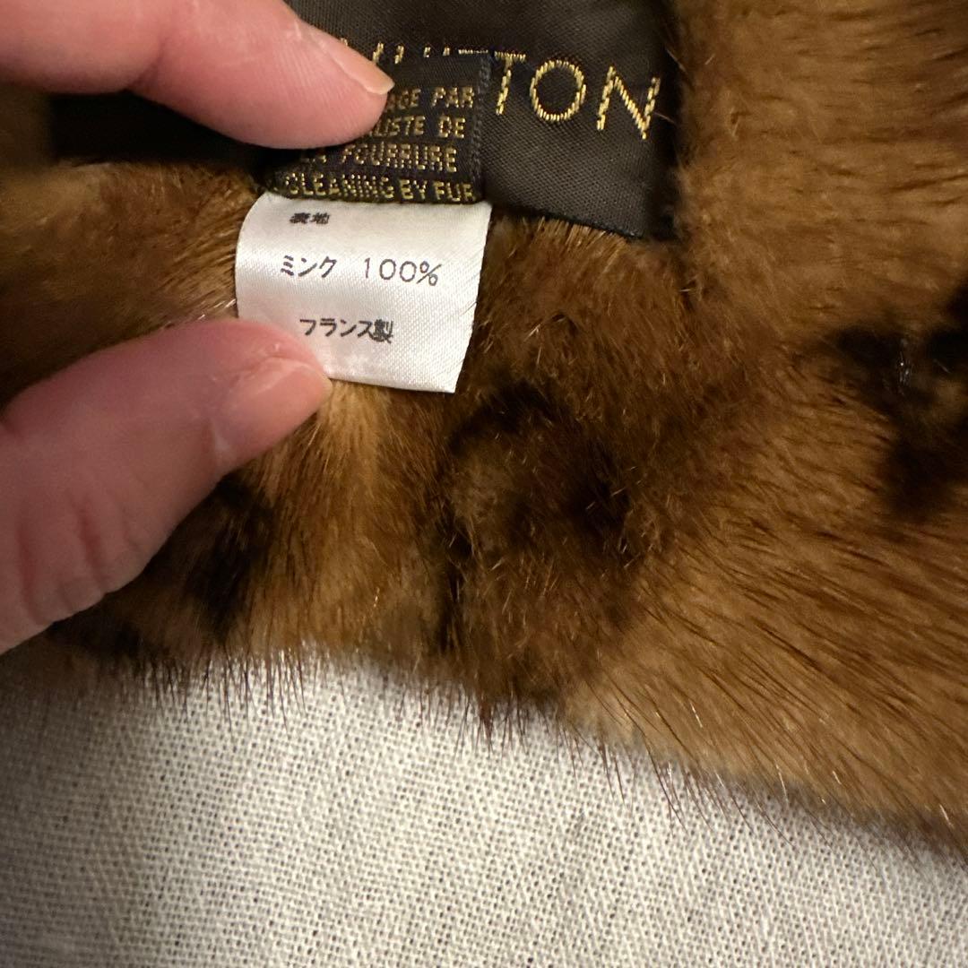 LOUIS VUITTON : ミンク100％　マフラー