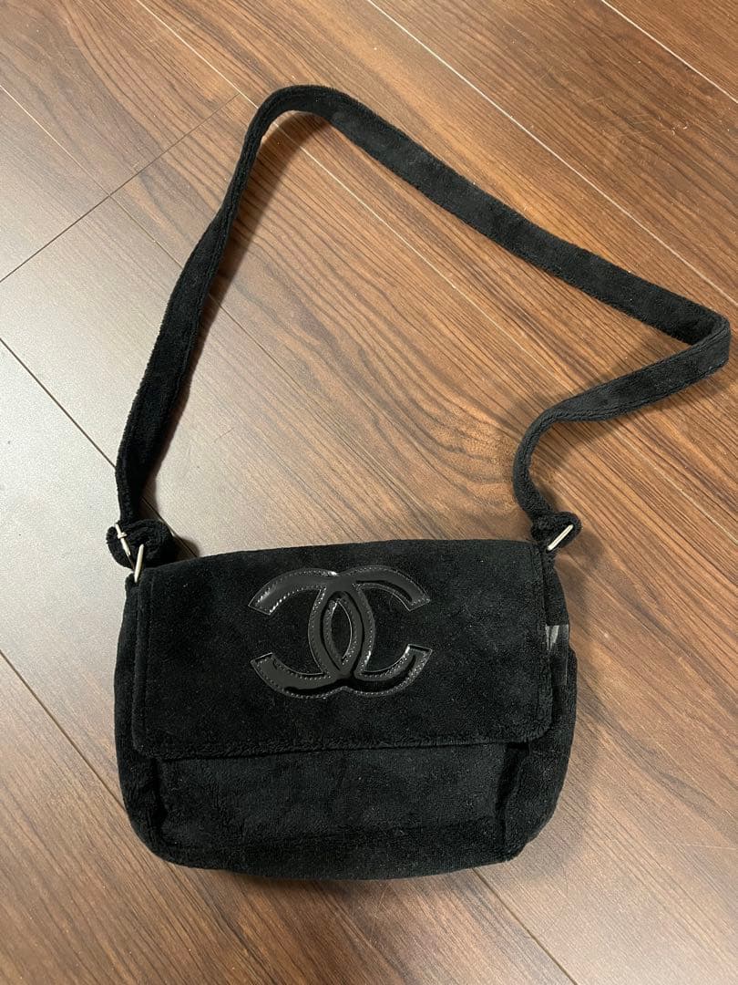 CHANEL ロゴショルダー パイル ビュティーノベルティ シャネル