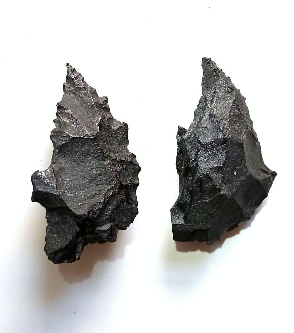 サバイバルナイフになります！❑ 石器 359 模写 サヌカイト❒