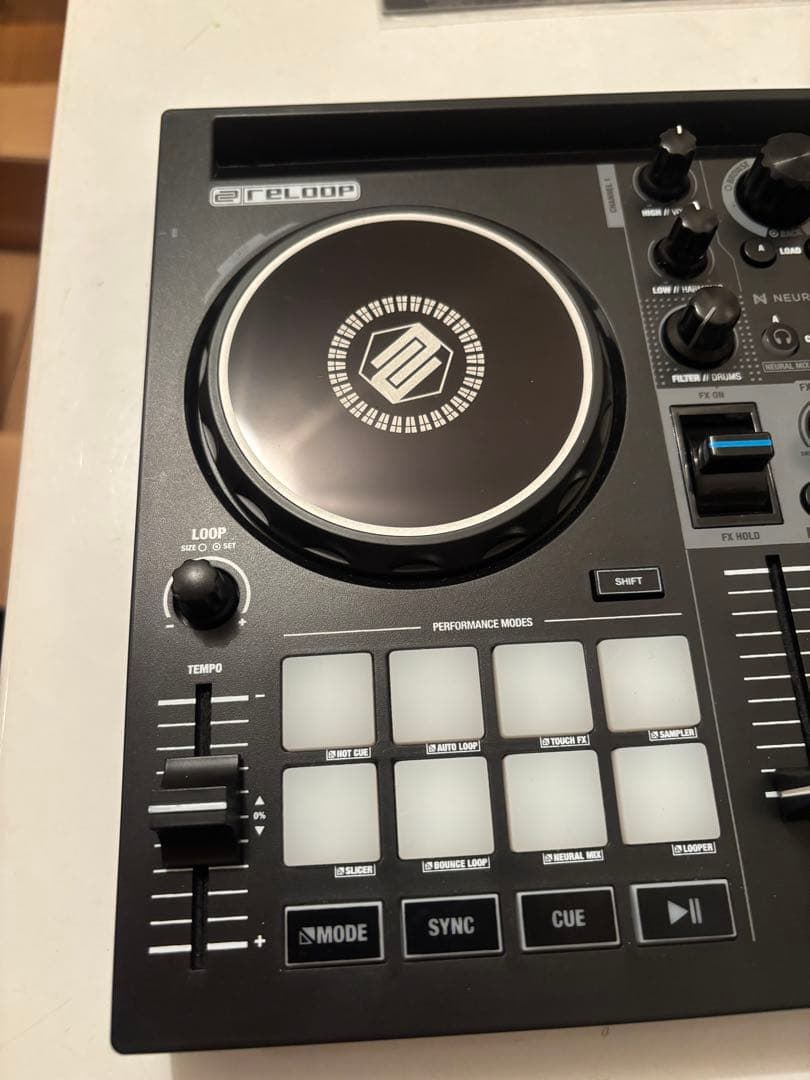 DJ機材 RELOOP BUDDY & Decksaver