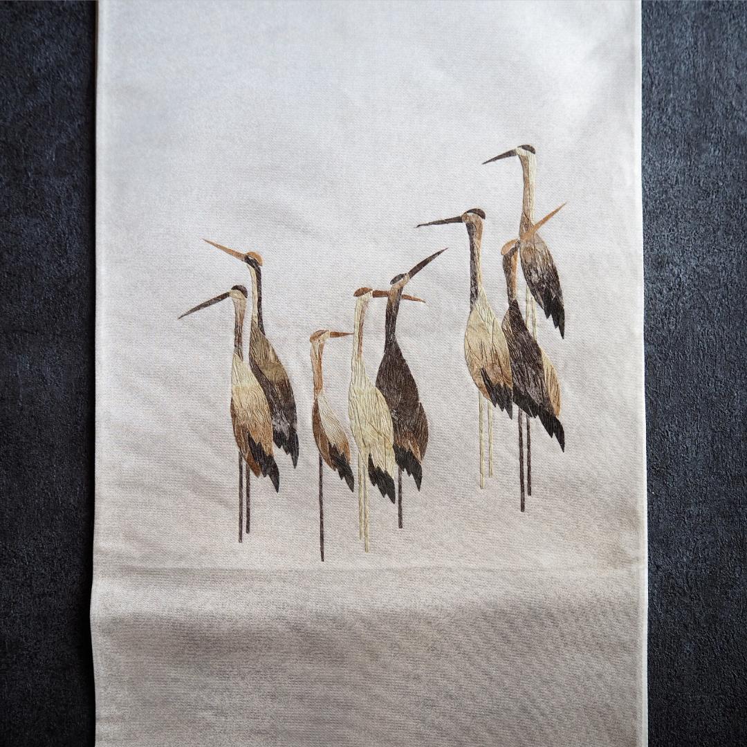 みの虫工芸作家　草苑白水　太鼓柄袋帯　群れ立ち鶴　正絹　逸品　ベージュ