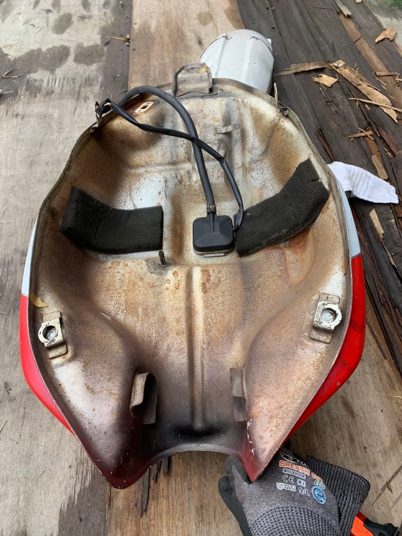 バリオス 1型 ガソリンタンク フューエルタンク タンク ZR250A