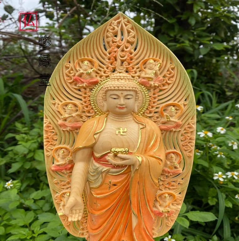 【修縁堂】仏教工芸品 彩繪 金箔 釈迦牟尼 仏教美術 置物 仏壇 仏像