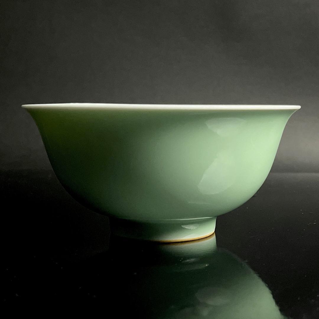唐物 松緑釉碗 大清康煕年製 款 中国美術 古玩 SN38