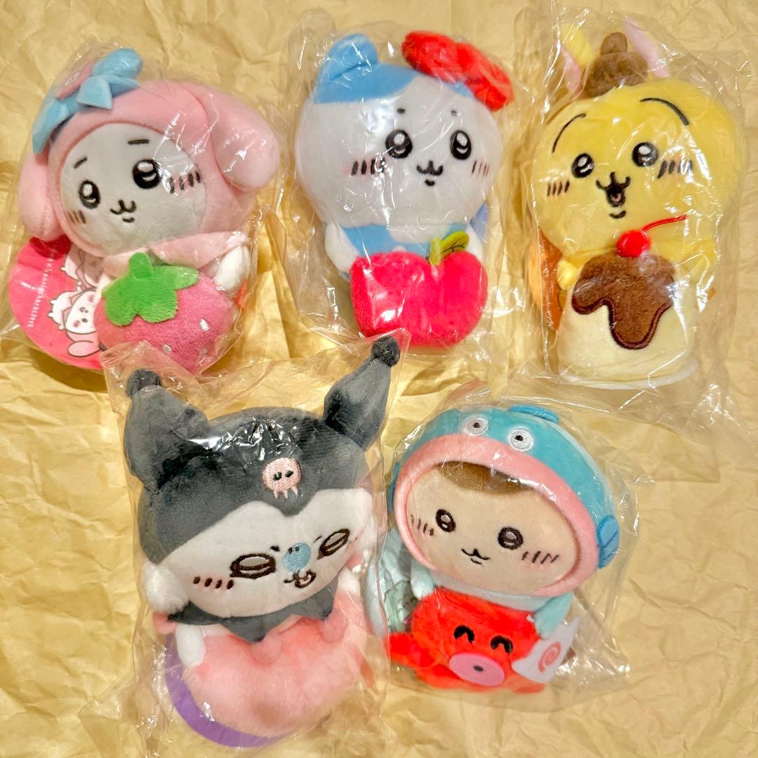 ちいかわ サンリオ デスクトップから見守るひっかけぬいぐるみ 5種類セット