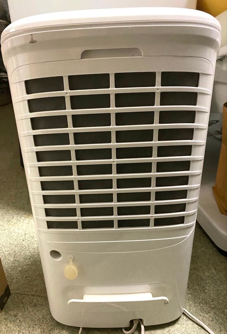 新品フィルター付き　アイリスオーヤマ　空気清浄機能付 除湿機