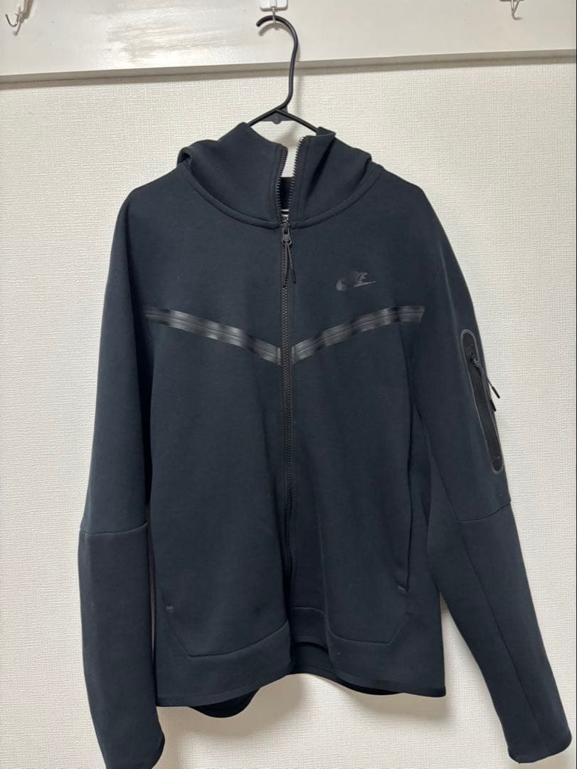 NIKE テックフリース 黒 Lサイズ