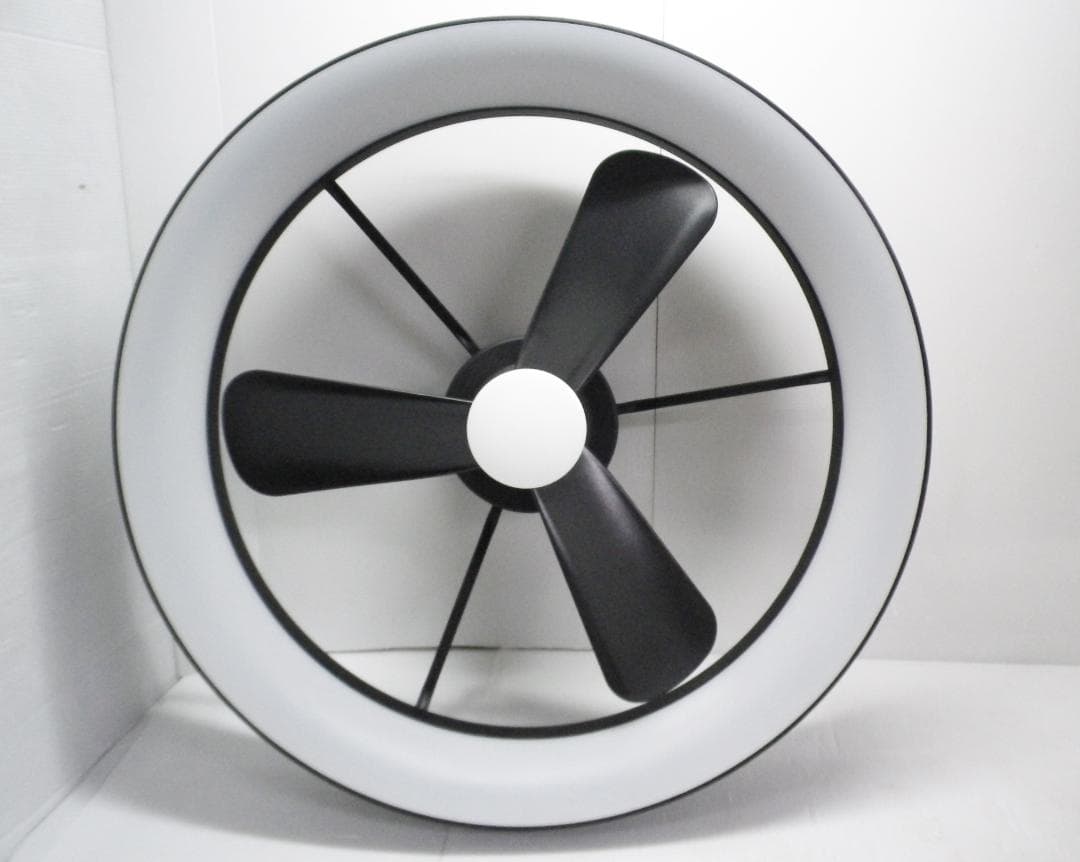 ARTIKA LEDシーリングファン FAN-AUR-C4BL ファンデリア