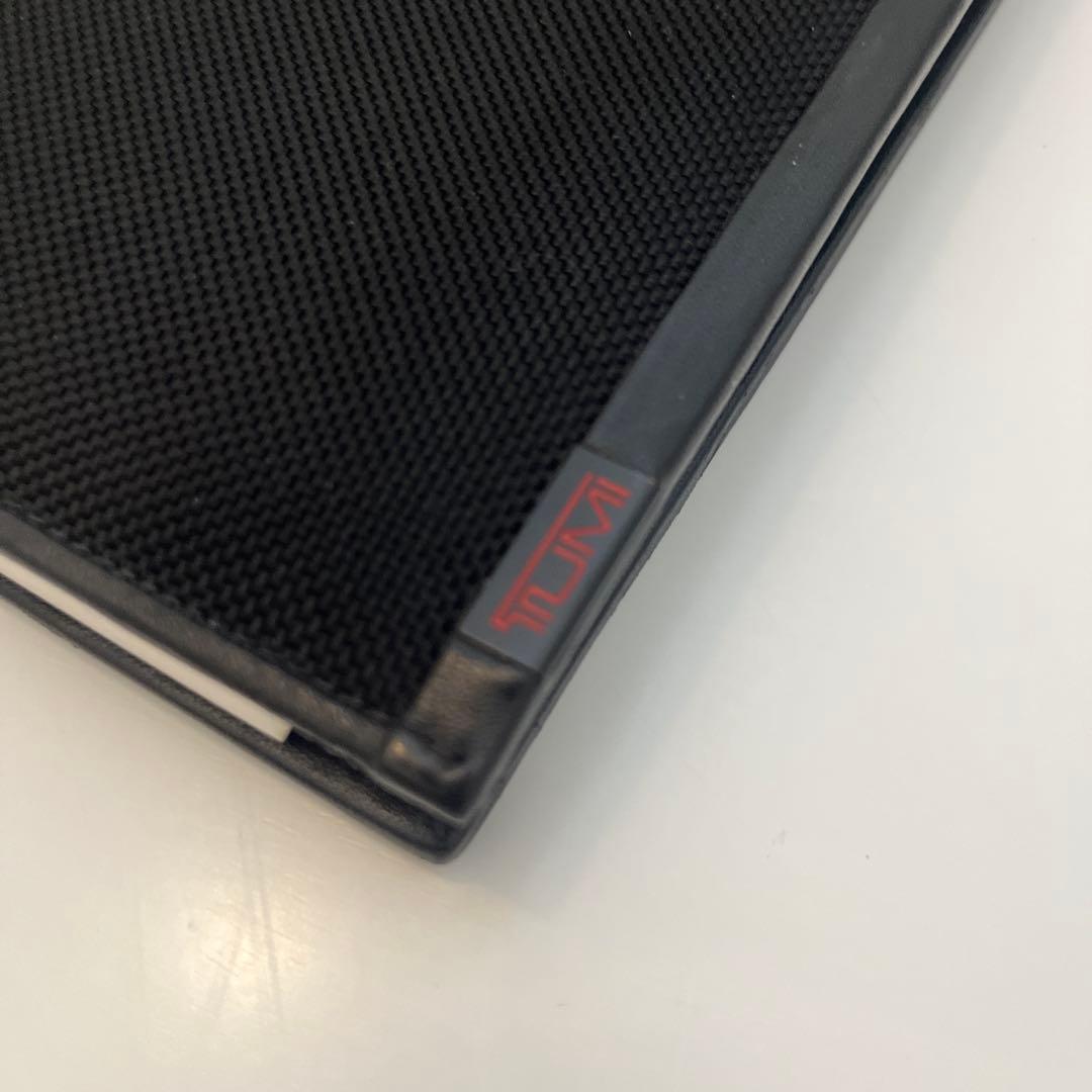 極々レア品！TUMIトゥミのA4サイズのバインダー・フォルダー