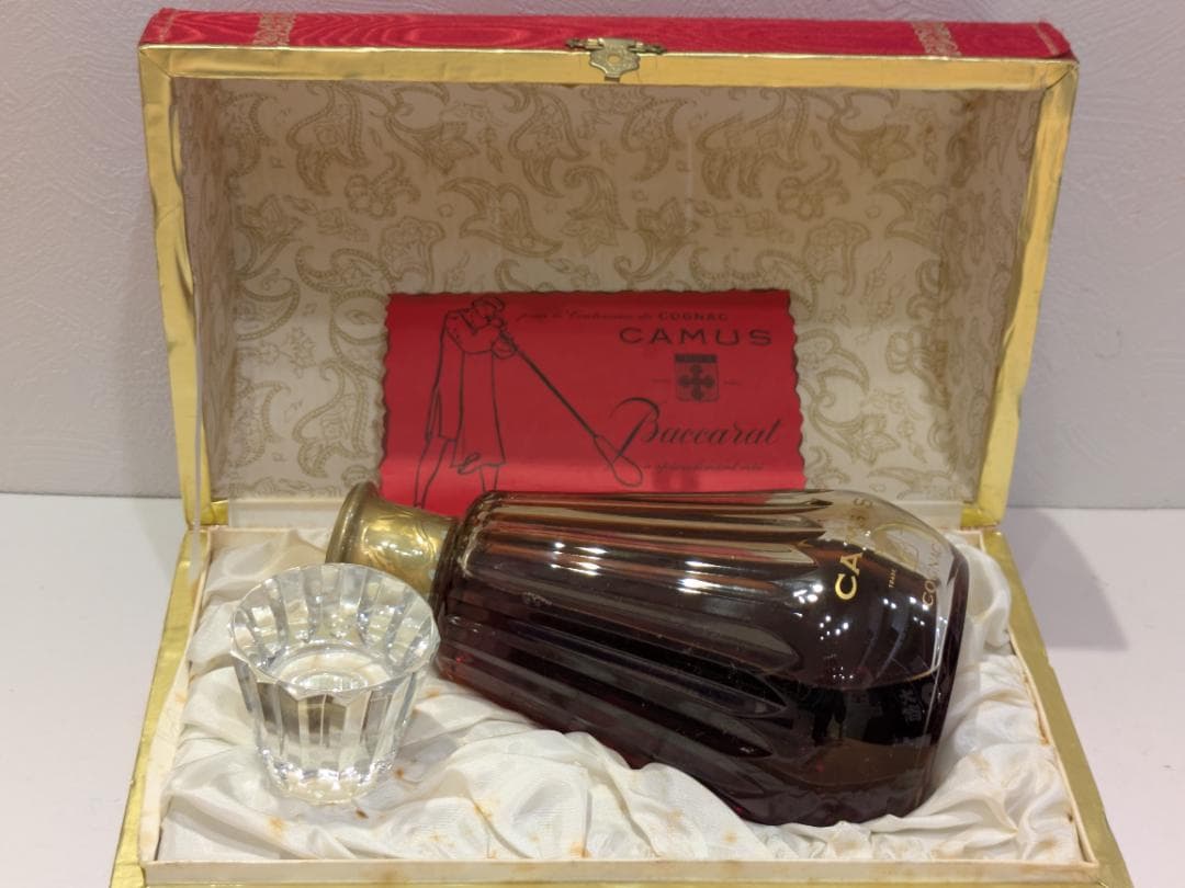 ヨ*イ様 【神奈川県限定発送】コニャック CAMUS バカラ カラフェ 700m