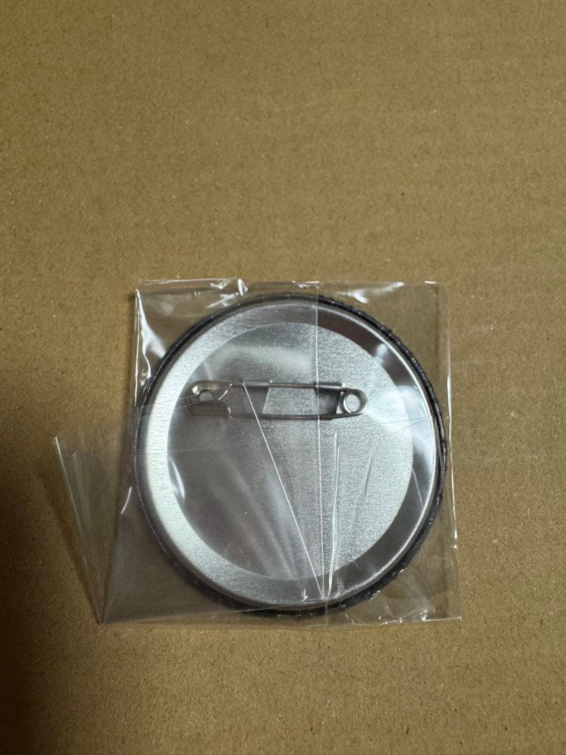 冬夜の星紋祭　土屋李央　ホログラム缶バッジ　直筆サイン入り