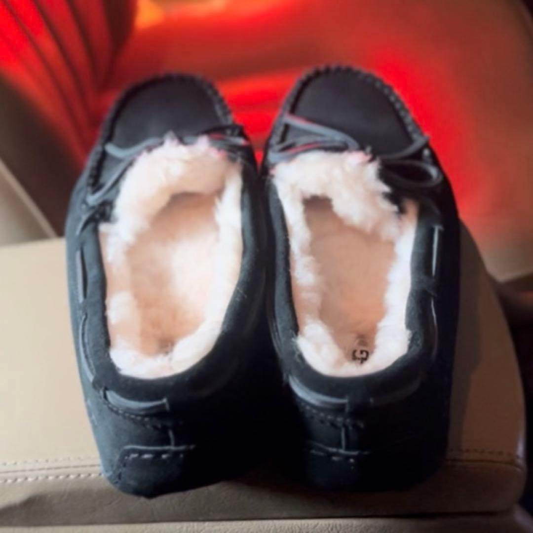 UGG モカシン UK8 新品未使用　ドライビングシューズにも！