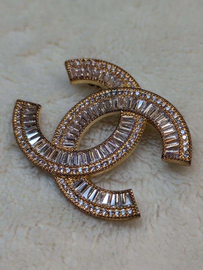 シャネル　ヴィンテージ　ブローチ　ラインストーン　ビンテージ　ゴールド