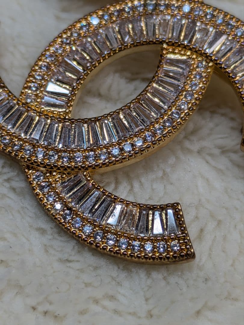 シャネル　ヴィンテージ　ブローチ　ラインストーン　ビンテージ　ゴールド