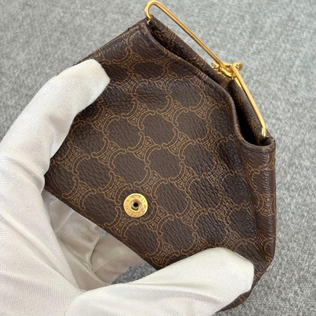 【美品】セリーヌ 三角ケース マカダム 馬車金具ブラウン小銭入れ 183