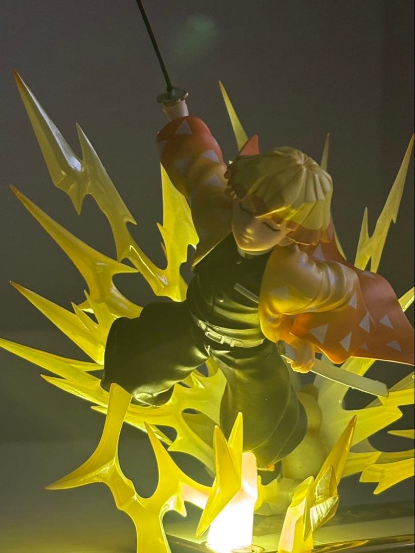 【美品】鬼滅の刃　フィギュア　我妻善逸　Zenitsu Agatsuma