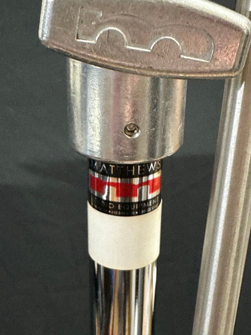 Matthews(マシューズ) センチュリースタンド 40インチ シルバー