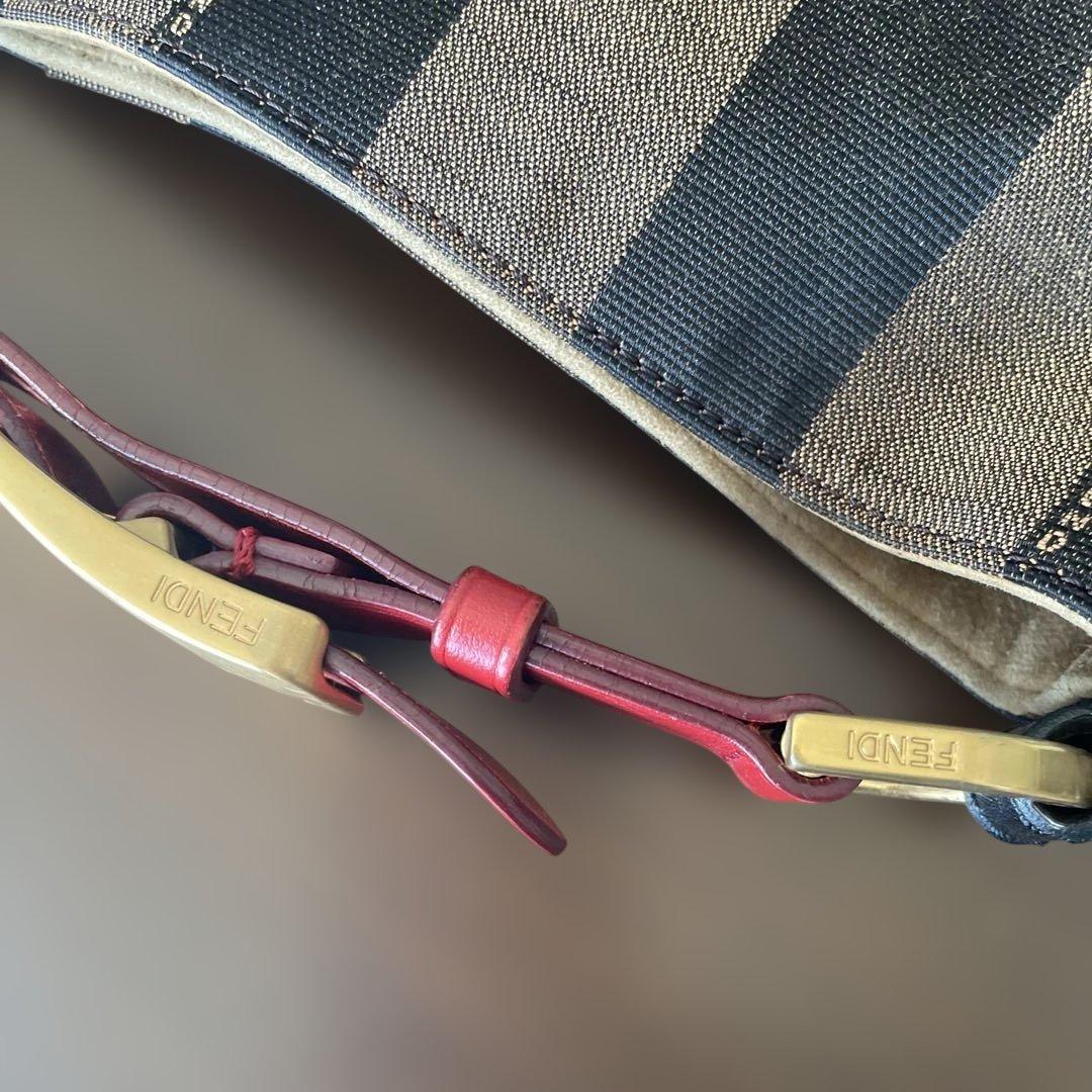 FENDI ストライプキャンバスショルダーバッグ