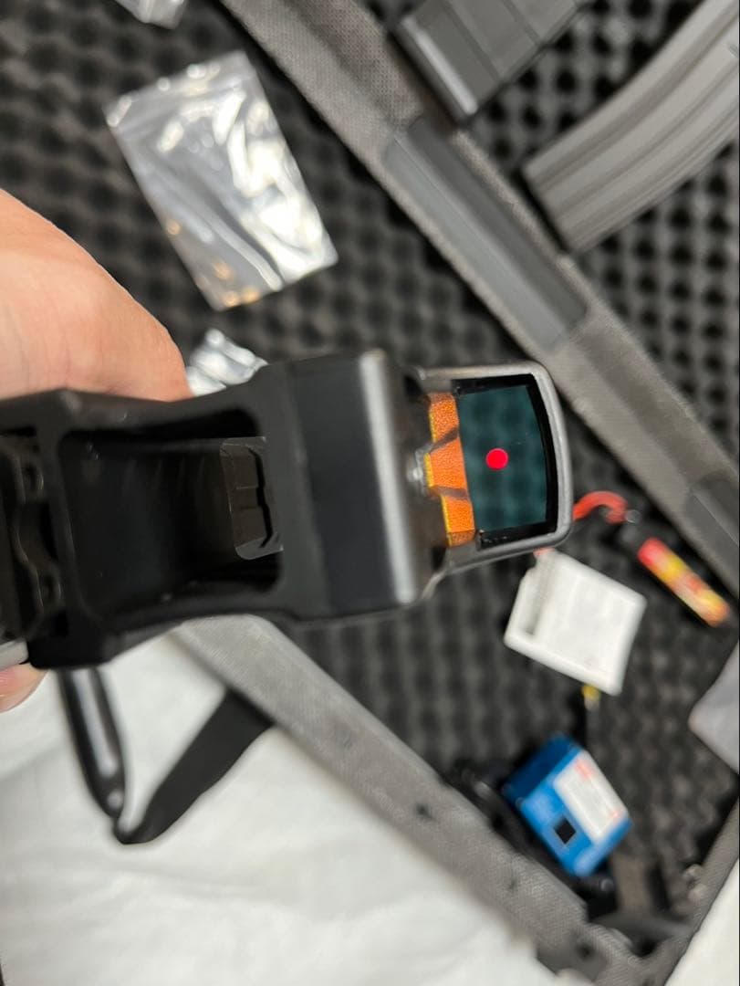 大幅最終値下げ!!AR-15電動ガンBATONバッテリードットサイトマガジン4個