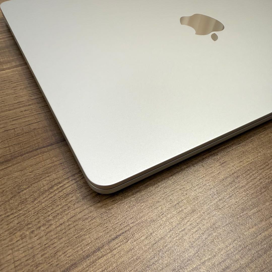 【美品】MacBook Air M2